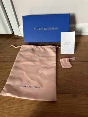 Stuart Weitzman Blush Pink Drawstring Dust Bag Set with Blue Box 6.5”x11.5”x4”